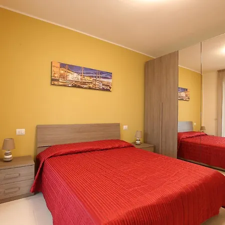 Residenza Riva Azzurra アパートホテル