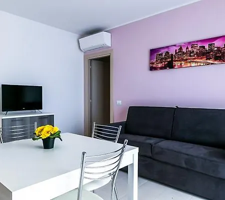 Residenza Riva Azzurra Apartahotel 2*