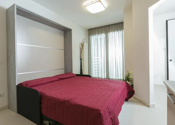 Residenza Riva Azzurra 公寓式酒店 里米尼