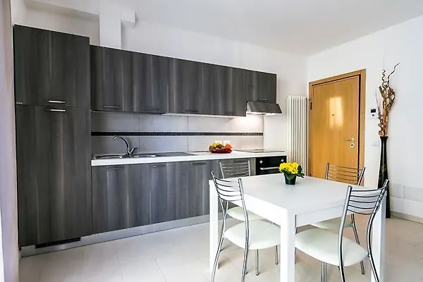 Apartmanhotel Residenza Riva Azzurra 3*